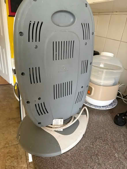 Photo of free Heating (TW13) #3