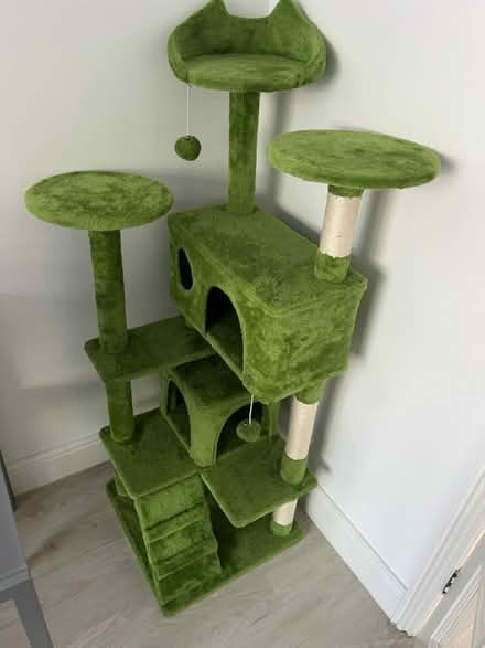 Photo of free Cat tree house (KT11 3DE) #1