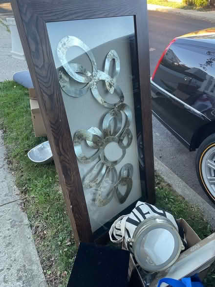 Photo of free items curbside pickup (Mount Vernon) #3