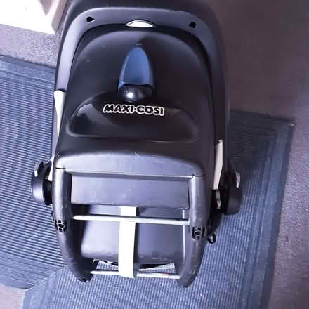 Photo of free Maxi Cosi Pebble car seat (Haldens AL7) #3