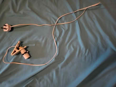 Photo of free Bayonet desk light clip with cord. (West Croydon CR0) #1