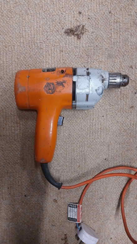 Photo of free Very old 1970s black and decker drill (Hornby LA2) #1