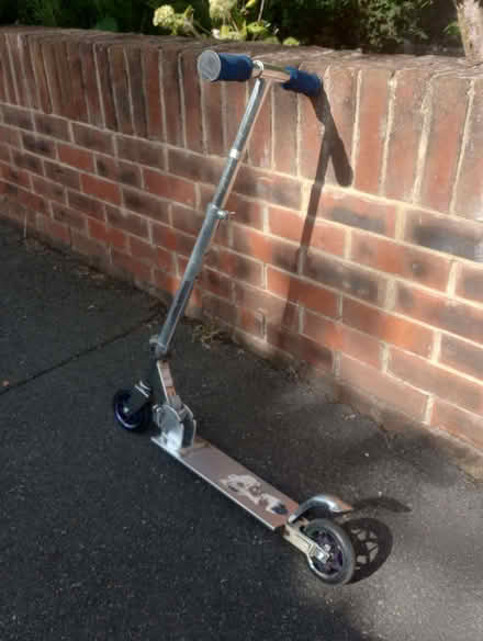 Photo of free Childs Scooter (Motspur Park KT3) #1