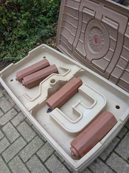 Photo of free sand/water play tray with lid (BR2) #1