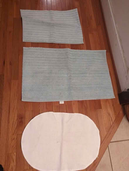Photo of free 3 bathmats (Hill East) #1