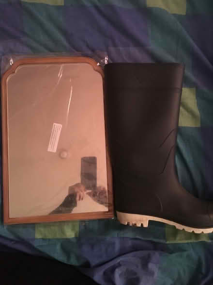 Photo of free Small Wall Mirror, Head & Shoulders (Liverpool L6) #4