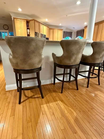 Photo of free Counter bar stools (7 (White plains) #1