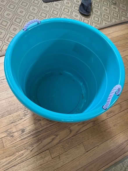 Photo of free Big green tub (Cleveland Park) #1