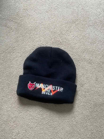 Photo of free Manchester United woolly hat (Whitegrove RG12) #1