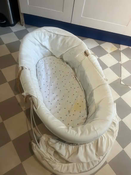 Photo of free Wicker Moses basket (Sundridge TN14) #1