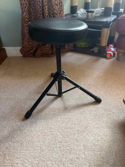 Photo of free Adjustable drum/keyboard stool (Loansdean NE61) #1