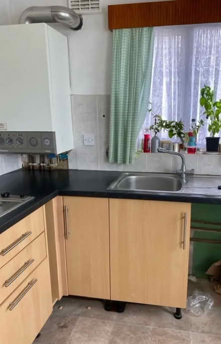 Photo of free Kitchen Bits - Hob, Hinges, Handles Etc (CT11) #1