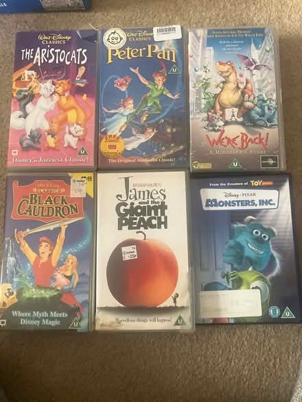 Photo of free 5 VHS children’s DVDs and 1 disc (Coulsdon, nr, train station) #1