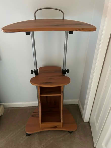 Photo of free Standing desk (Oxford) #1