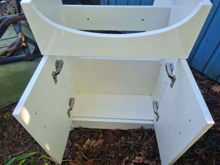 Photo of free Undersink vanity unit. High gloss white (Longden Common SY5) #1