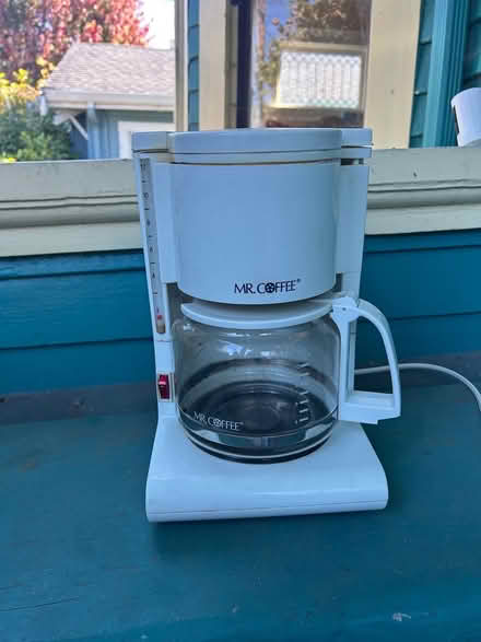 Photo of free Coffee maker (North Berkeley) #1