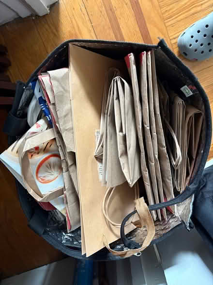 Photo of free Paper bags (Drexel Hill) #1