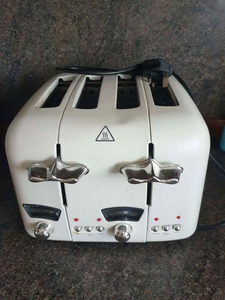 Photo of free Toaster (DA1) #1