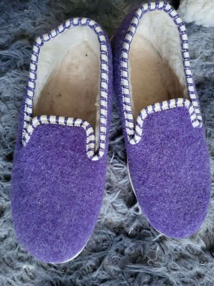 Photo of free Slippers (Shirley B90) #2