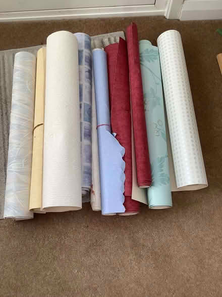 Photo of free Various pieces of wallpaper (Townsend AL3) #1