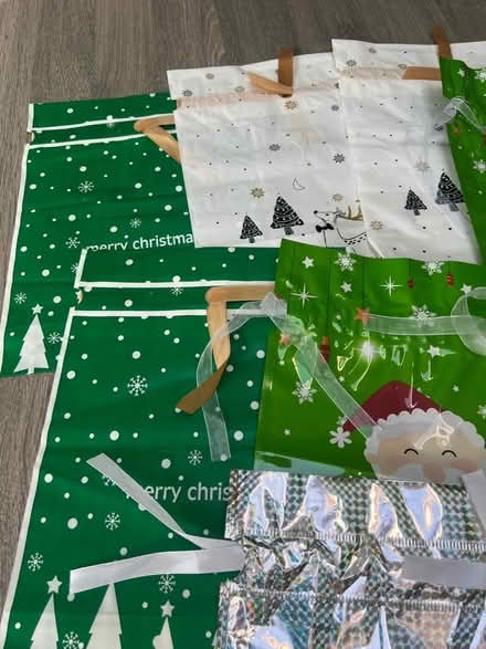 Photo of free Christmas Wrapping Giftbags. Various designs. (Southsea PO4) #2