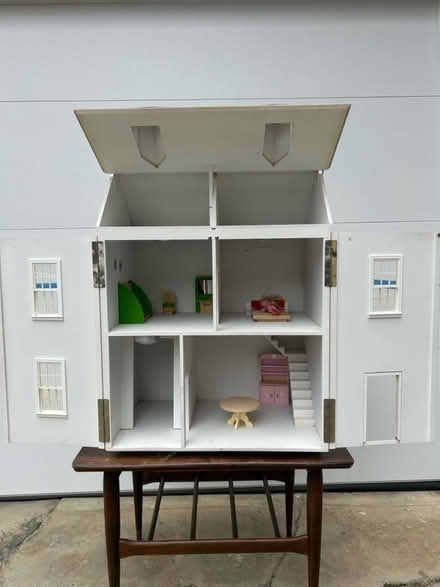 Photo of free Doll House (Montclair) #2