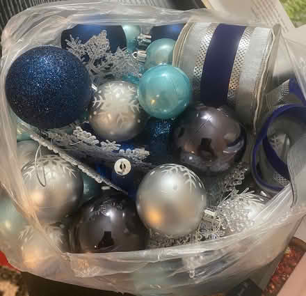 Photo of free Xmas decorations (Sherbourne and bloor) #1