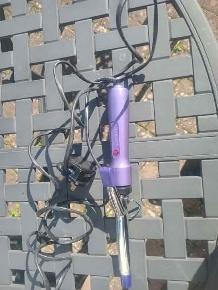 Photo of free Curling tong (Kennington OX1) #1