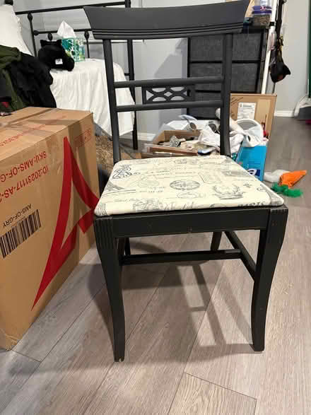 Photo of free Chair (87102) #1