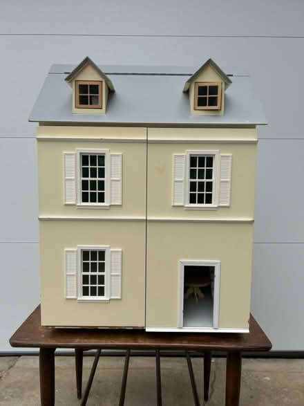 Photo of free Doll House (Montclair) #1