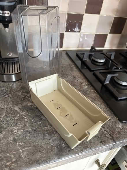 Photo of free Small plastic box with lid (Far Bletchley MK3) #2