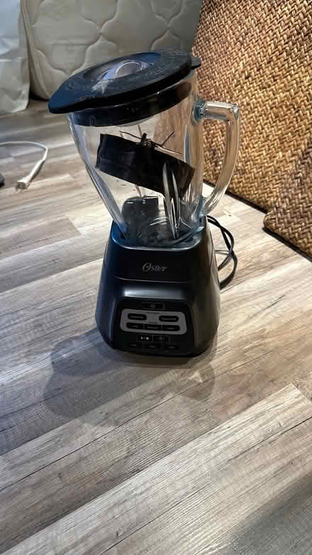 Photo of free Oster blender (Chevy Chase MD) #1