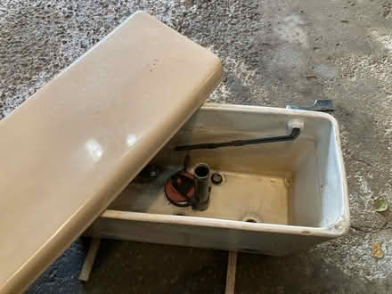 Photo of free Toilet (Pittsford; Near Rt 31 & 490) #2