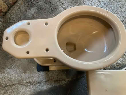 Photo of free Toilet (Pittsford; Near Rt 31 & 490) #1