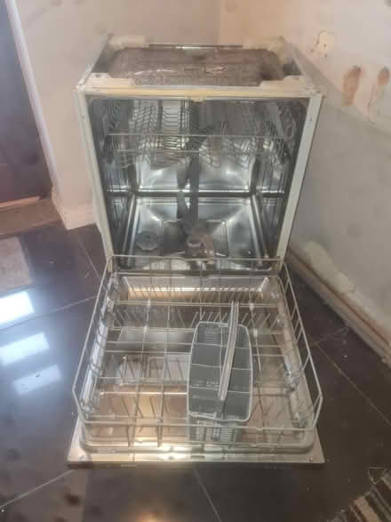 Photo of free Bosch dishwasher 60cm integrated (SW9) #3