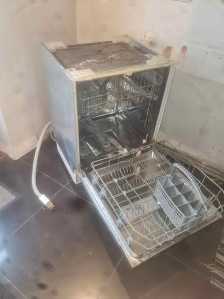 Photo of free Bosch dishwasher 60cm integrated (SW9) #4