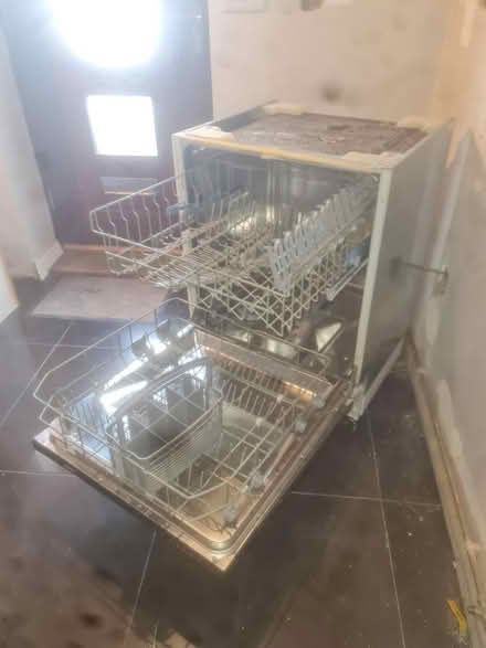 Photo of free Bosch dishwasher 60cm integrated (SW9) #2