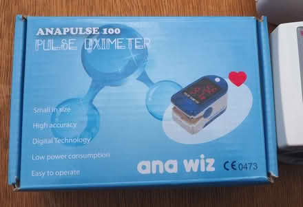 Photo of free Pulse Oximeter (Stanley Green BH15) #2