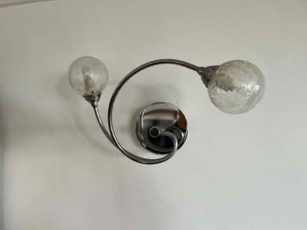 Photo of free 4 Wall and 1 ceiling light (Brighton BN2 6) #1