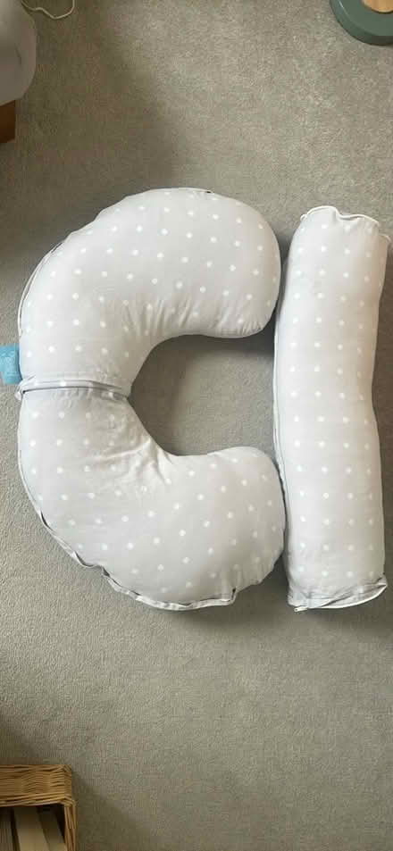Photo of free BellaMoon pregnancy pillow (St Margarets TW1) #3