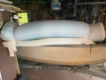 Photo of free Queen topper (Hamilton) #1