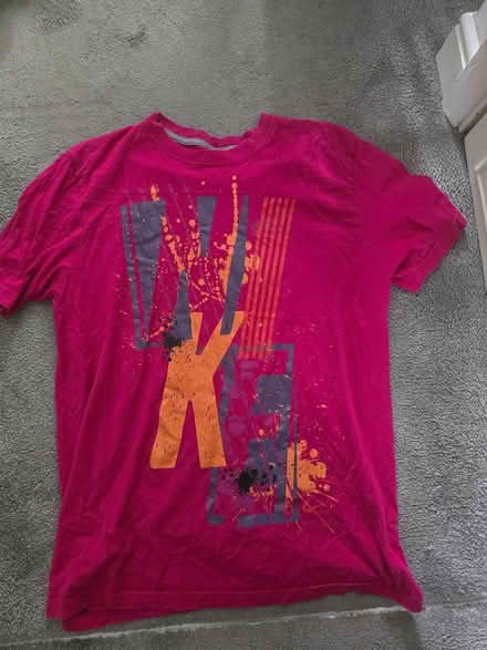 Photo of free Nike T-shirt (IG6 3s) #1