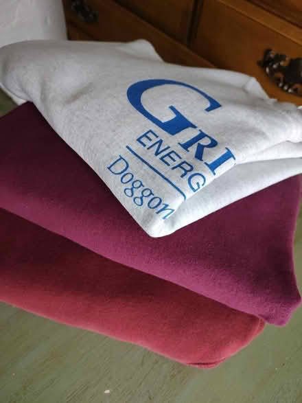 Photo of free 2XL sweatshirts (Odenton) #1