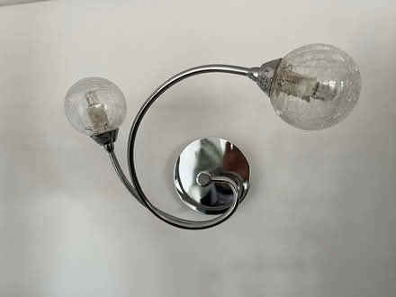 Photo of free 4 Wall and 1 ceiling light (Brighton BN2 6) #2