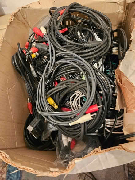 Photo of free AV Cables (Highway SL6) #1