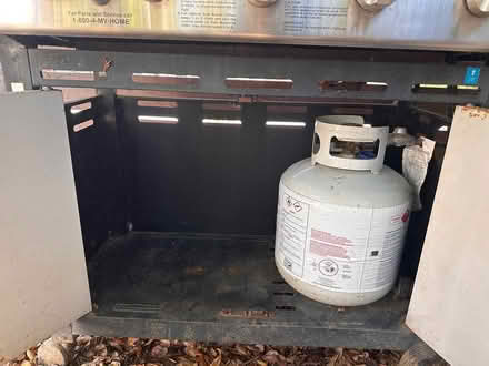 Photo of free Gas Grill (Marin) #4