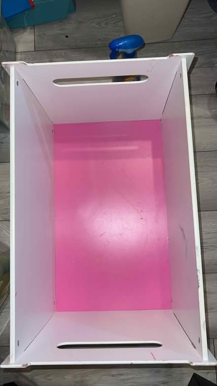 Photo of free Hello Kitty toy box (NW10) #1
