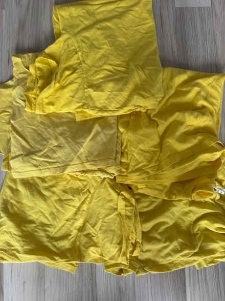 Photo of free 5 yellow cotton fruit of the loom (GL3) #1