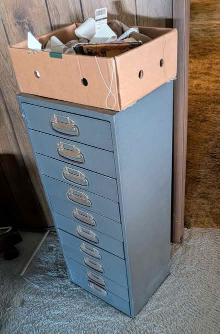 Photo of free sewing supplies (hemet) #2