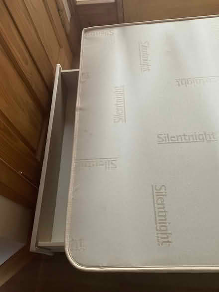 Photo of free Double divan base and mattress (Kinhrive IV18) #3